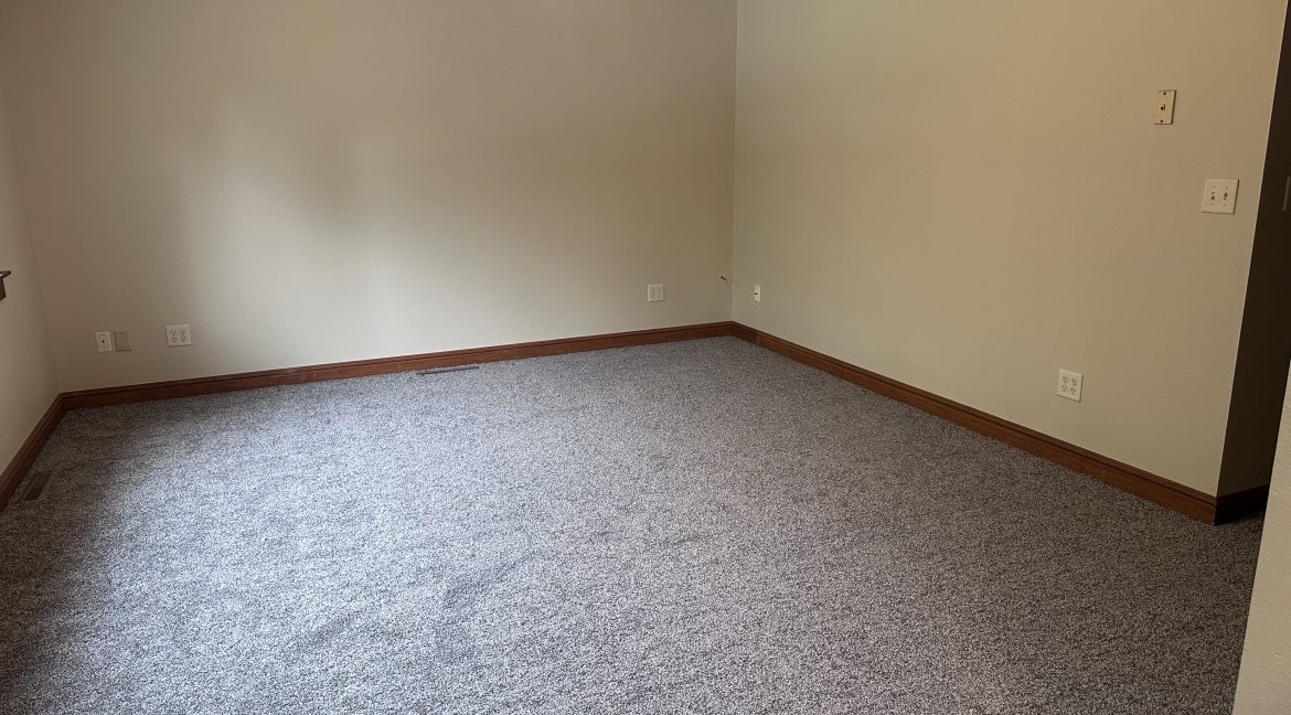 1118 Prairie Du Chien Lv Rm 2025