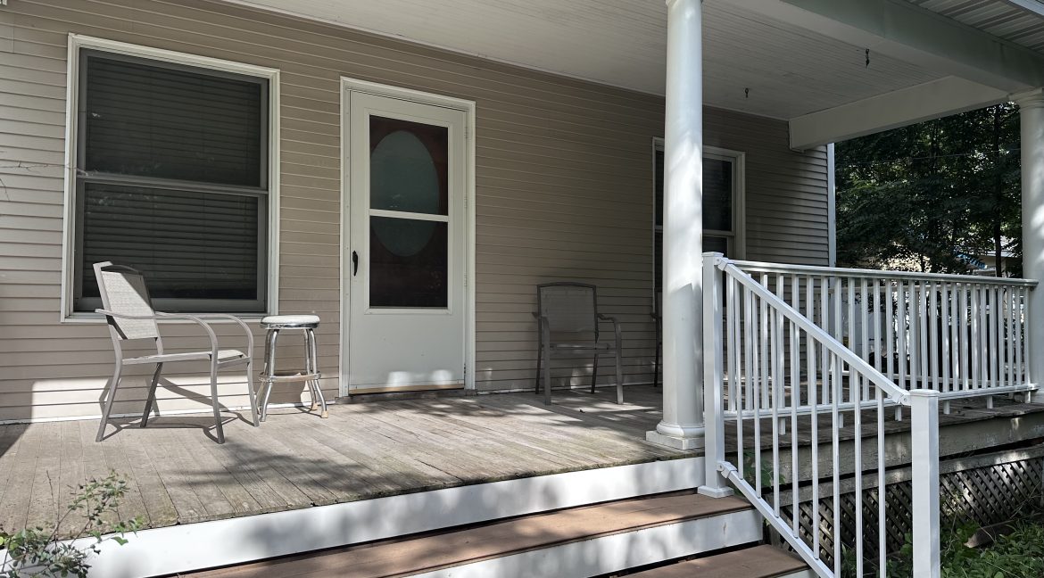 1118 Prairie Du Chien Porch 2025
