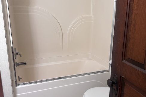 1118.5 Prairie Du Chien Full Bath 2 2025