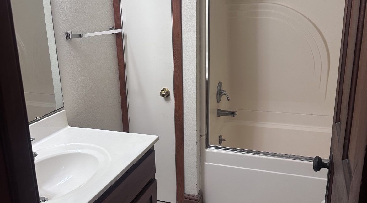 1118.5 Prairie Du Chien Full Bath 3 2025