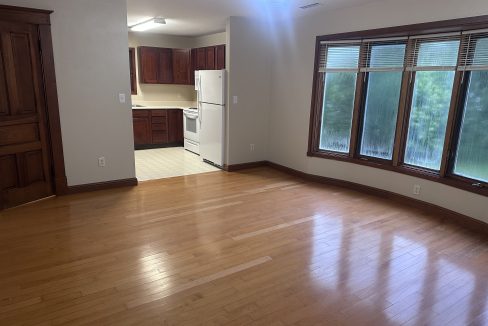 1118.5 Prairie Du Chien Liv Rm 2 2025