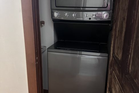1118.5 Washer Dryer