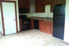 kitchen_515-college-3_iowa-city_j-and-j-apartments