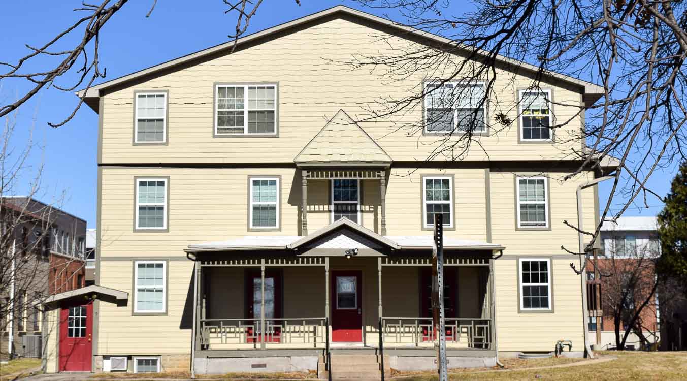516 E. College St.  #7 – 1 bedroom AUGUST 2022